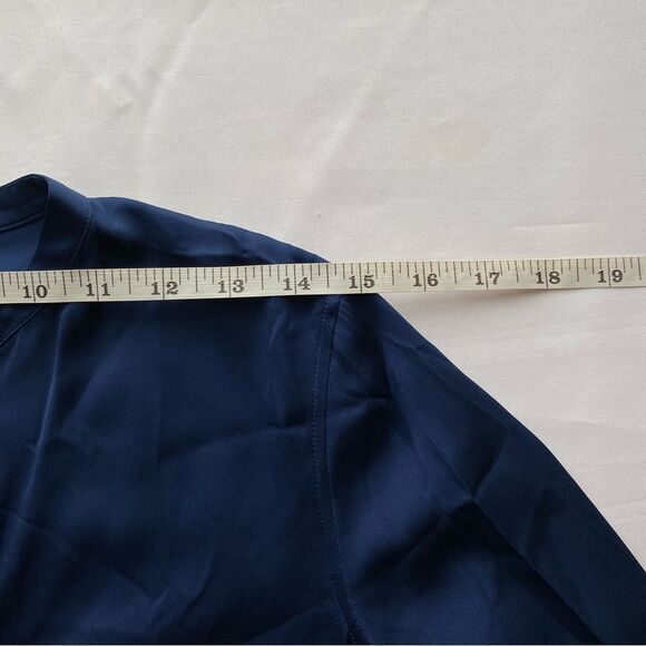 Vince Royal Blue Silk Blend Tunic Top Size 2 - Picture 13 of 15